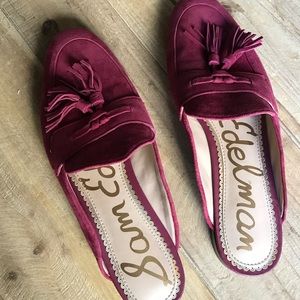 Adorable burgundy mules